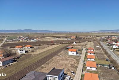 Teren de 2000 mp, în Stupini - 3