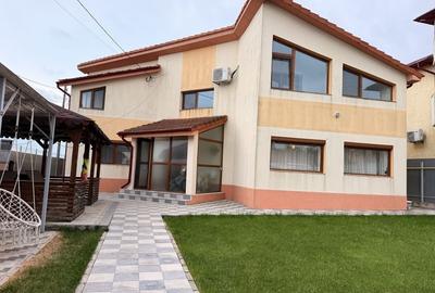 Casă cu 4 camere în Palazu Mare - 8