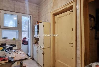 Apartament cu 3 camere în P-ța Alba Iulia - 8