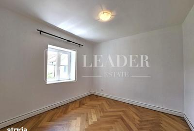 Casă cu 5 camere cu Teren 400 Mp în Central - 16