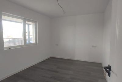 Casă cu 3 camere în Ciurbești - 8