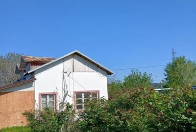 Casă individuală cu 4 camere cu Teren 1200 Mp în Broșteni - 8