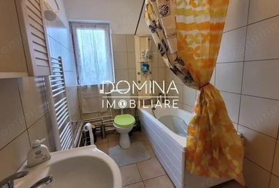 Casă cu Teren 1697 Mp în Central - 2