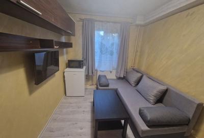 Garsonieră decomandată în Complex Studențesc - 2