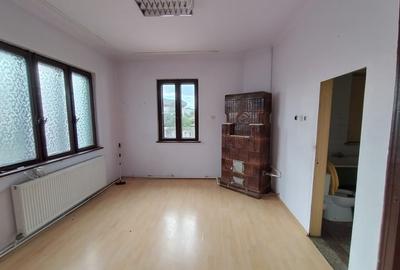 Casă în zona Rudului – Locuință + spații comerciale + teren - Ploiești - 11