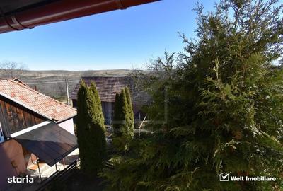 Casă cu 5 camere cu Teren 800 Mp în Mănăstireni