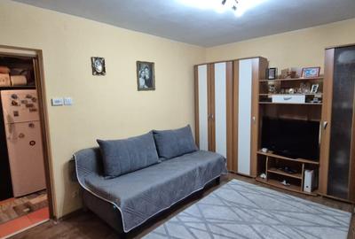 Garsonieră decomandată, mobilată în Giurgiului