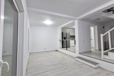 Casă cu 3 camere cu Teren 100 Mp în Bucium - 3