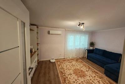 Apartament cu 3 camere decomandat în Soarelui