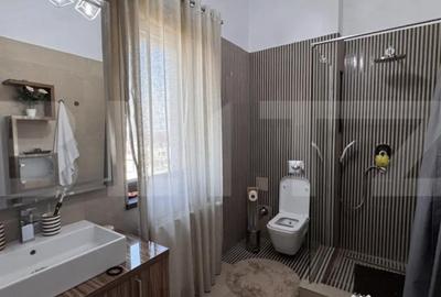 Casă cu 5 camere cu Teren 1307 Mp în Romanești - 9