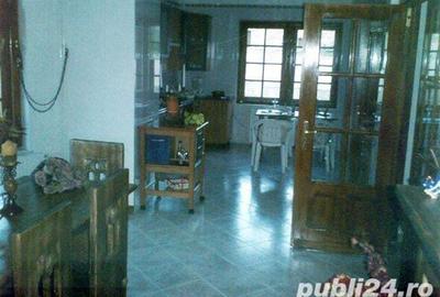 Casă cu 8 camere cu Teren 2500 Mp în Cornu - 4