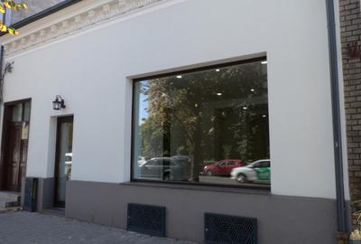 Spatiu comercial / Birou de vanzare in Centru - Piata Avram Iancu - 2