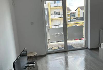 Bloc nou,et II, decomandat, mobilat, Calea URSENI. - 5