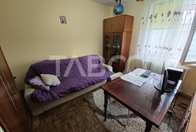 Apartament de vanzare 3 camere 2 balconae mobilat utilat Strand - 3