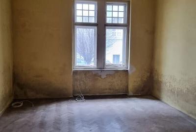 Casă cu 4 camere în Central - 3