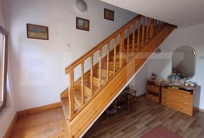 Casa plan parter plus etaj cu 6 camere, 250 mp si 2400 mp teren, zona Pestisani - 10