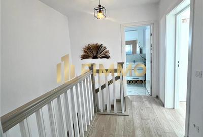 Casă cu 4 camere cu Teren 30 Mp în Ipotești - 11