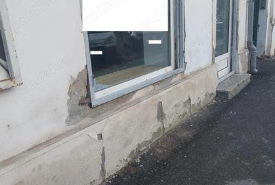 Spațiu comercial, de 25 mp, în Semicentral - 3