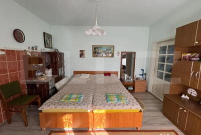 Casă cu 6 camere cu Teren 1200 Mp în Șoimuș - 12