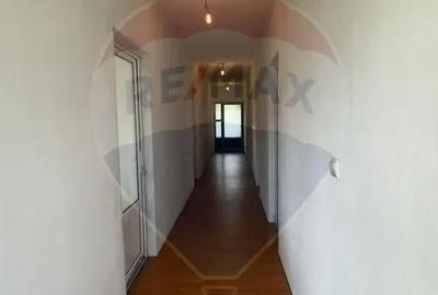 Casă cu 20 camere cu Teren 4563 Mp în Bughea de Sus - 12