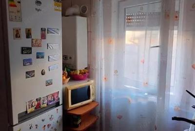 Apartament 2 camere, Scoala Miron Costin, etaj 1, cu centrala noua - 1