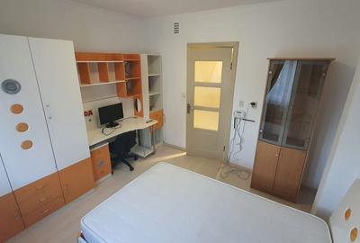 Apartament 3 camere de vânzare–complet mobilat, pe Str. Novaci/13 Sept - 4