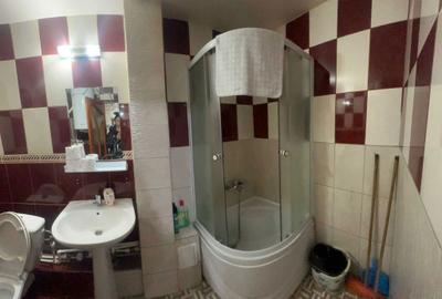 Garsonieră decomandată în Central - 7