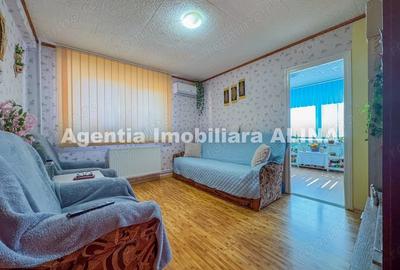Apartament cu 3 camere semidecomandat în Gojdu - 4