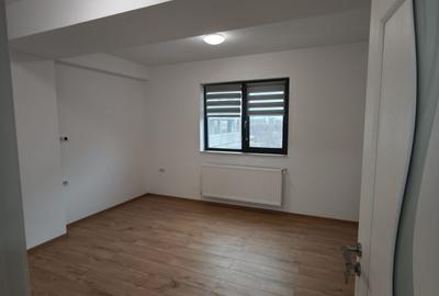 Apartament cu 3 camere decomandat în Universitate - 12