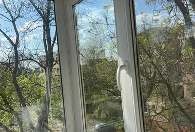 Apartament cu 2 camere decomandat în Caracal - 2