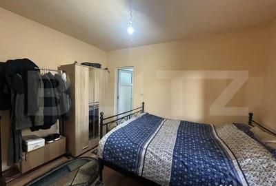 Casă cu 3 camere cu Teren 3600 Mp în Central - 3