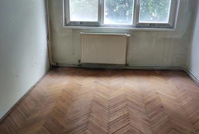 Apartament cu 4 camere decomandat în Lugoj - 2