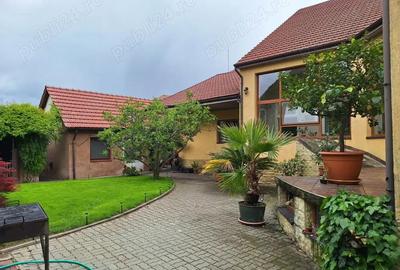 Casă cu 6 camere în Central - 3