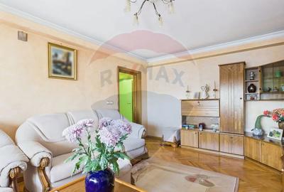 Apartament cu 4 camere decomandat, mobilat în P-ța Alba Iulia - 12