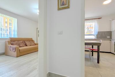 Apartament cu 2 camere decomandat în Tractorul - 6