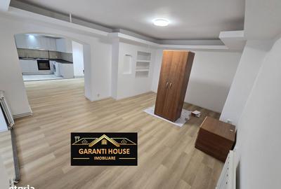 Casă cu 4 camere cu Teren 50 Mp în Central - 1