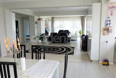 Apartament cu vedere spectaculoasa spre mare si lac - 3