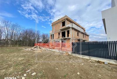 Apartament cu 3 camere în Central - 14