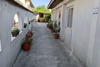 Casă cu 4 camere în Central - 2