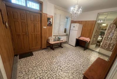 Casa | 9 camere | Garaj | Piscina | Teren 3.000 mp | Comision 0% - 17