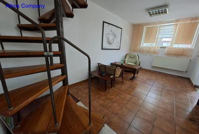 Casa/Ap.3 camere, P 1, Podul Grand la 650 euro - 2