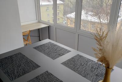 Apartament cu 2 camere nedecomandat, mobilat în Brașovul Vechi - 2