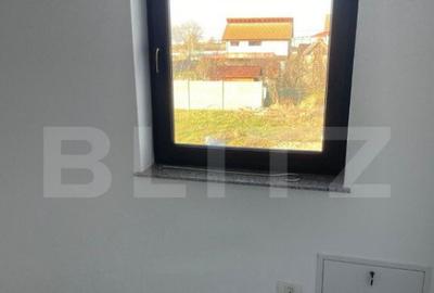 Casă cu 3 camere cu Teren 300 Mp în Central