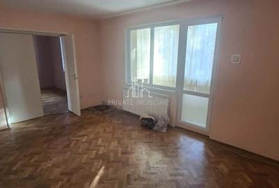 Apartament 3 Camere Et.2/4 de Vanzare, Str Ion Buteanu,  Zona Dambu - 1