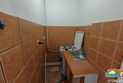 Garsonieră decomandată în Țiglina 1 - 4