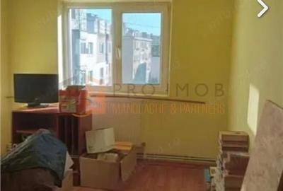 Apartament 3 camere cf 1  decomandat zona Centru - 3