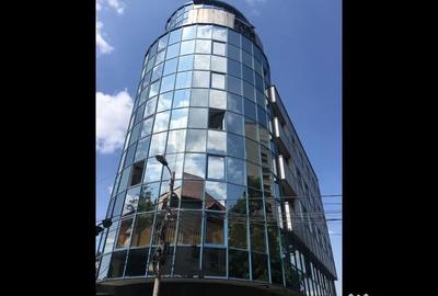 Spațiu comercial, de 2,530 mp, în Victoriei - 4