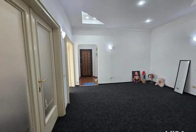 Apartament cu 4 camere semidecomandat, mobilat în Victoriei - 10