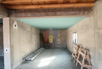 Casă cu 6 camere cu Teren 512 Mp în Central - 2