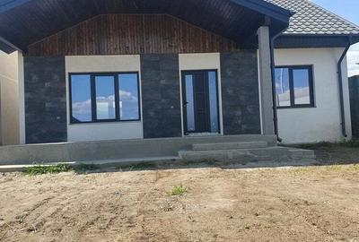 Casă cu 4 camere în Cazasu - 2